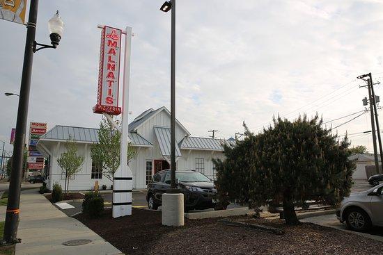 Lou Malnati's Pizzeria